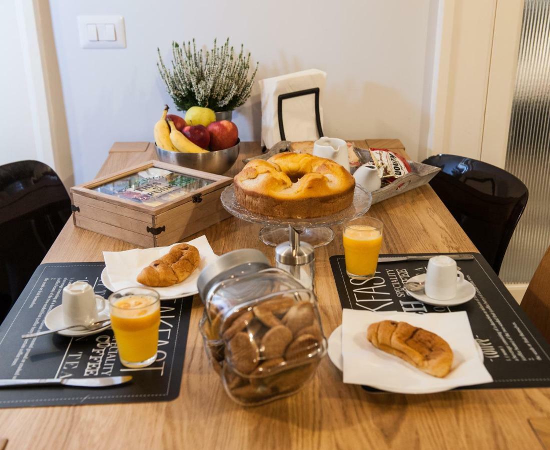 Duomo 22 Apartment Наполи Екстериор снимка