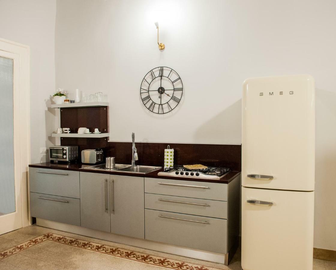 Duomo 22 Apartment Наполи Екстериор снимка